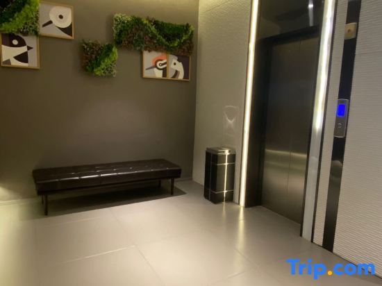 Жичжао: Home Inn Selected (Rizhao Lanshan Bus Station)