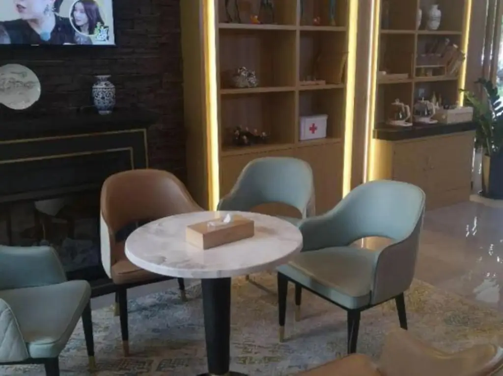 Тайчжоу: Taizhou GTALLIN Light Luxury Hotel (Jiaojiang Shifu Avenue)