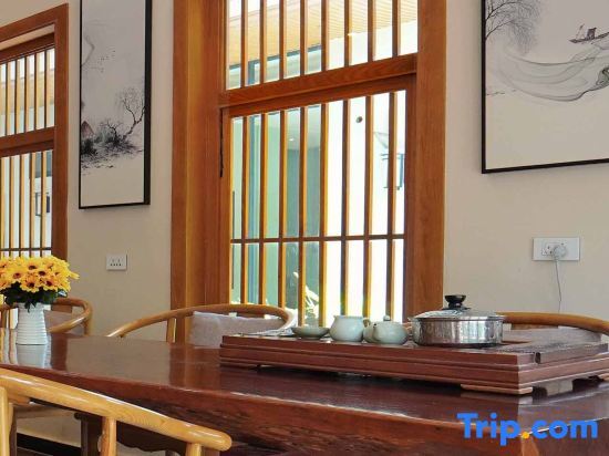 Яншо: Yangshuo Bilin Holiday Inn (20 yuan RMB Scenic Area Branch)