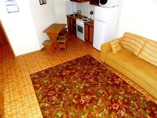 Красноярск: Comfortable Home Apartments on Karamzina Street