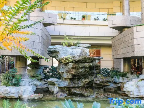Boya Lakeside Garden Hotel — фото 1
