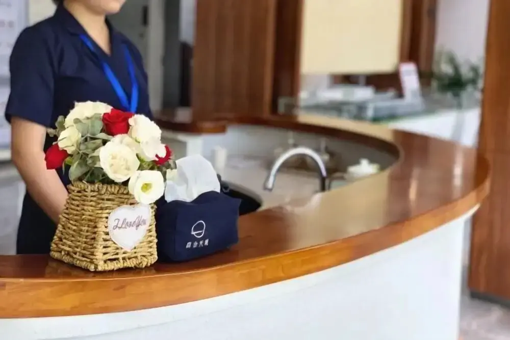 Xuancheng: Ningguo Zhenye East Station Resort Hotel (South Anhui Sichuan-Tibet Line)