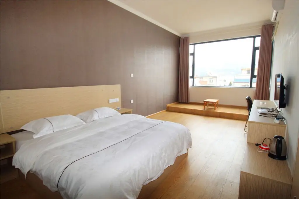 Дали: Fengmingjiutian   Hotels