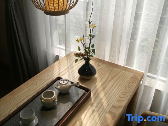 Гуанчжоу: Helen Jiangnanfeng Art Hotel (Guangzhou University Town Store)