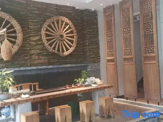 Гуанчжоу: Helen Jiangnanfeng Art Hotel (Guangzhou University Town Store)