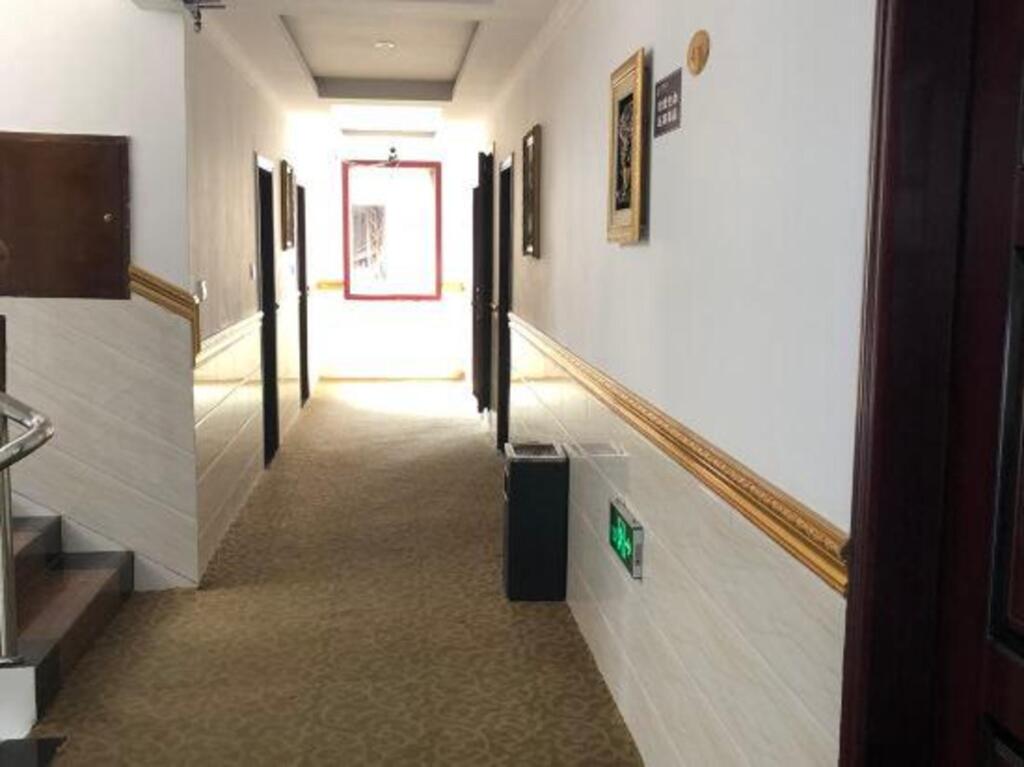 Мяньян: Oulihao Business Hotel