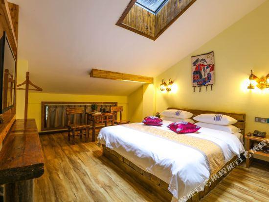 Чжанцзяцзе: Jieshang Huajiantang Holiday Inn