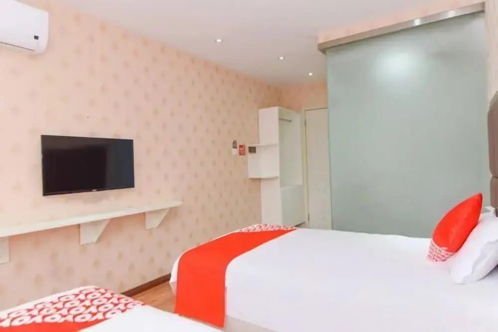 Бенгбу: Bengbu Juyuan Theme Hotel