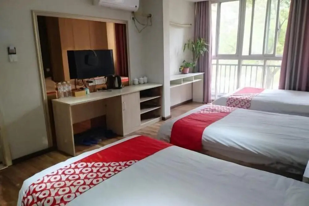 Бенгбу: Bengbu Juyuan Theme Hotel