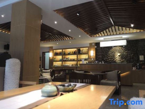 Вэньчуань: Siguniang Mountain Lotus Mountain Residence (Changpinggou Scenic Area Branch)