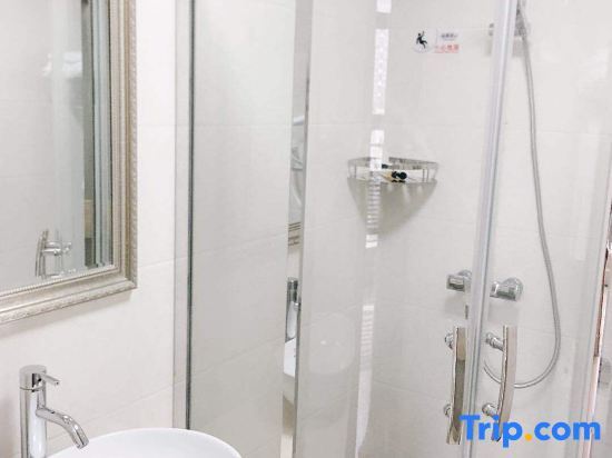 Шанхай: Shanghai Zhongqing Express Hotel