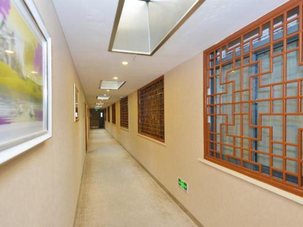 Шанхай: Lvjiangnan Hotel