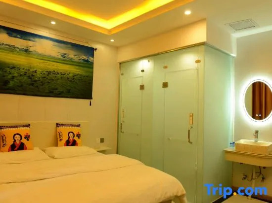 Зойдж: Taide Hotel