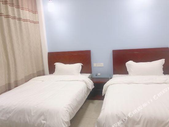 Шанхай: Holiday Inn Gold Star