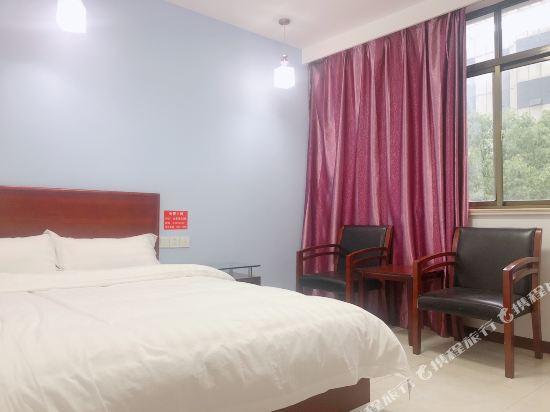 Шанхай: Holiday Inn Gold Star