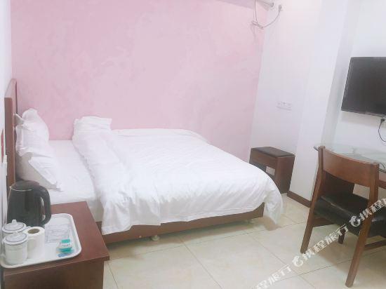 Шанхай: Holiday Inn Gold Star