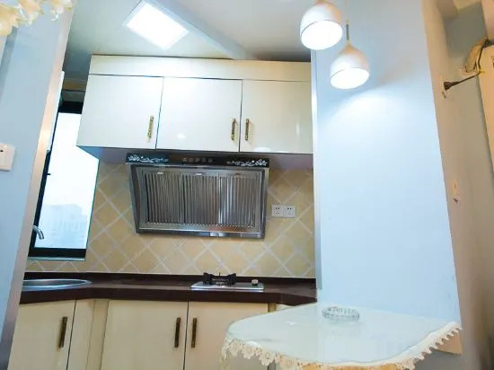 Ухань: Love apartment (wuhan jianghan road subway station store)