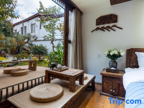 Лицзян: Lijiang Ancient City Langxue Courtyard Cat Cafe Homestay (Dayan Ancient Town Branch)