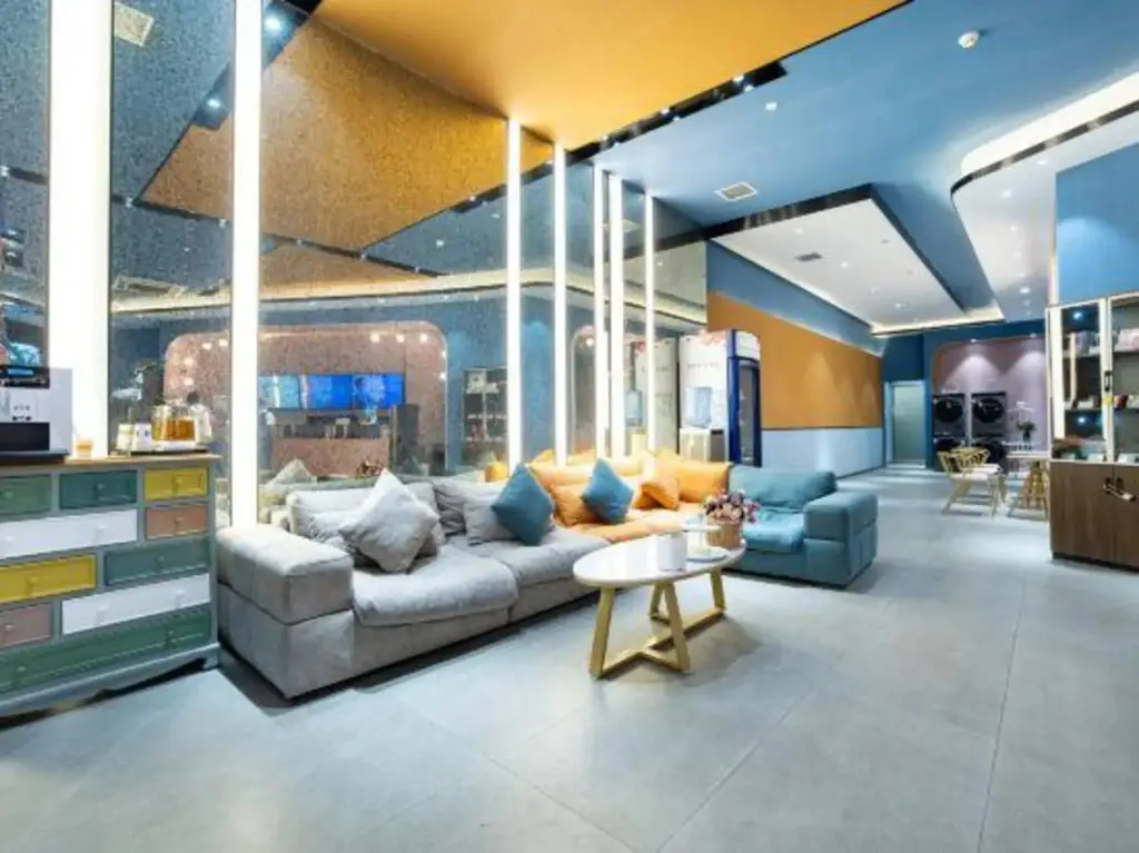 Qingfeng Bailu Hotel (Zhengzhou Erqi Wanda Plaza) — фото 1