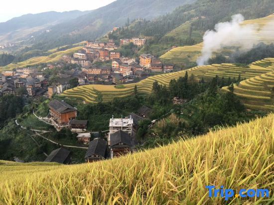 Longsheng: Longji Muyunju Boutique Homestay (Ping'an Zhuangzhai Seven Stars and Moon Viewing Point )