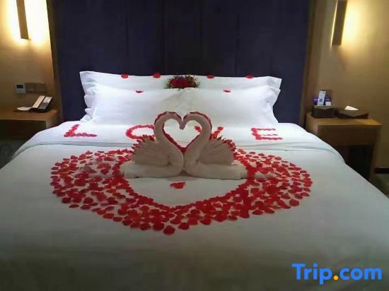 Джин-Чжоу: Zhixin Gardenia Blossom Hotel (Jingzhou South Ring Road University Town Siji Branch)