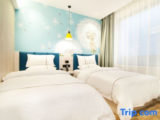 Джин-Чжоу: Zhixin Gardenia Blossom Hotel (Jingzhou South Ring Road University Town Siji Branch)