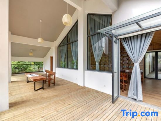 Яань: Bifengxia Yunshang Tingshui B&B