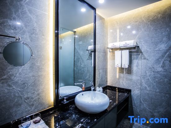 Коргас: Huoerguosi Yingbin Guest House