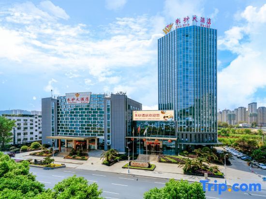 Тунжень: Tongren Vermilion Sand Hotel