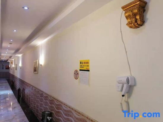 Шэньчжэнь: Jinhuang Hostel
