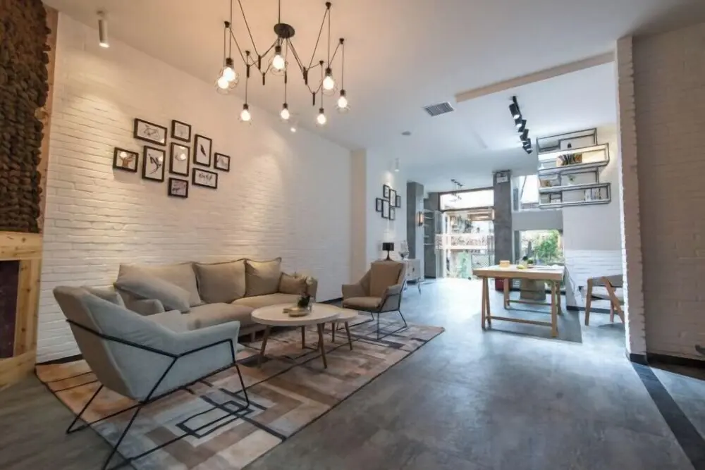Бамей: Hua Qian Zhu Homestay