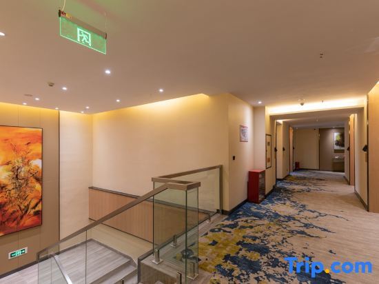 Чунцин: Xinniu Hotel (Chongqing Hua Xi cultural center)