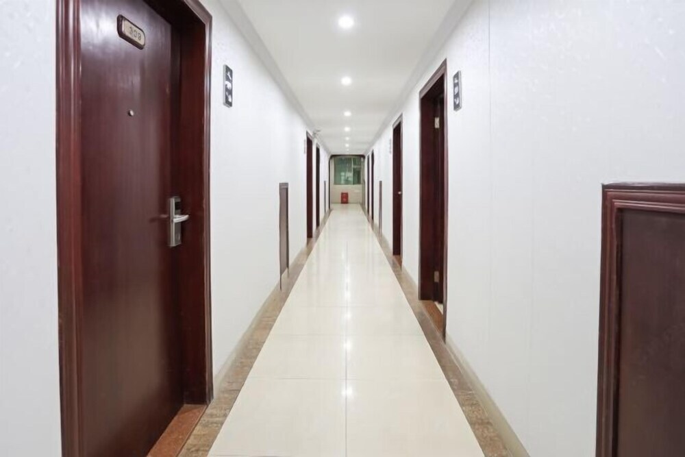 Дунгуань: Jia'an Hotel (Dongguan Humen Chigang Plaza)
