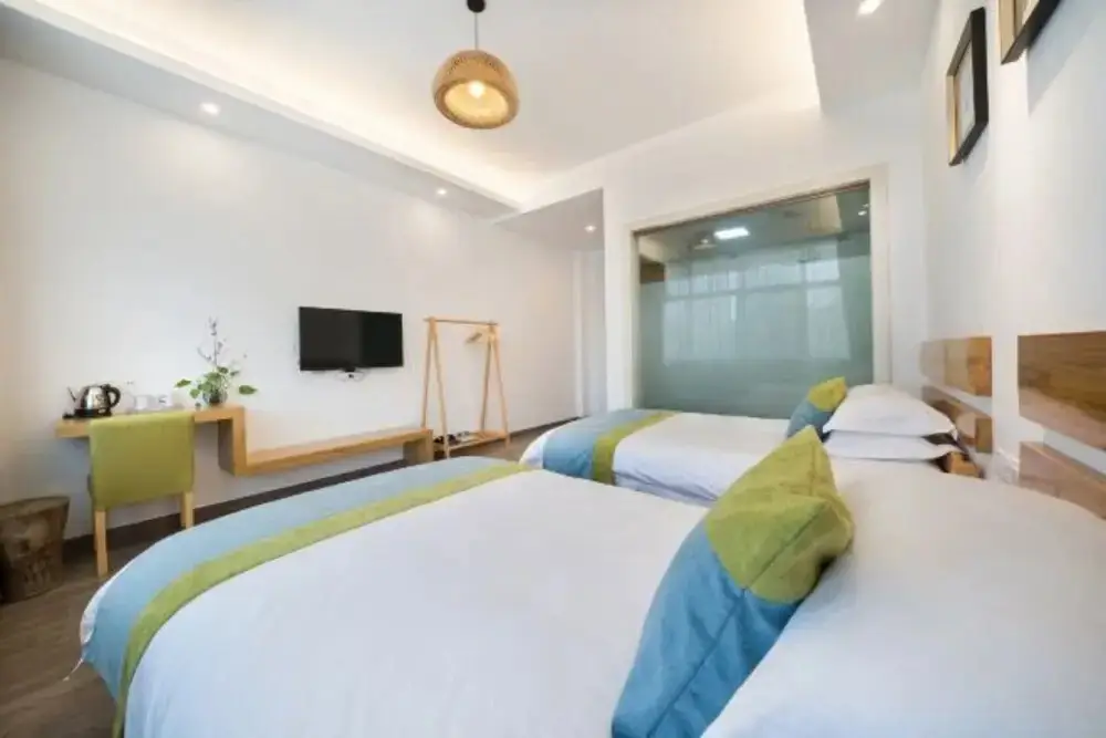 Наньпин: Tianranju Hostel
