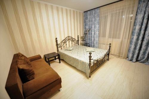 Тюмень: Apartment Fabrichnaya 9