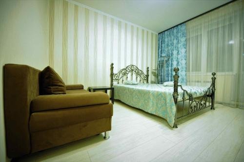 Тюмень: Apartment Fabrichnaya 9