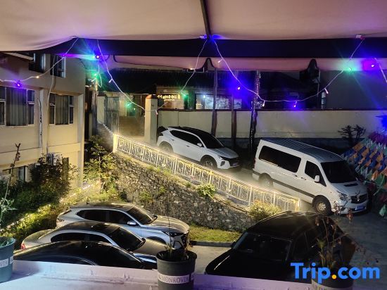 Цзючжайгоу: Huajianji Courtyard Home stay