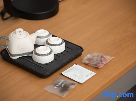 Гуанчжоу: Liz  Mehood  Gz Hp