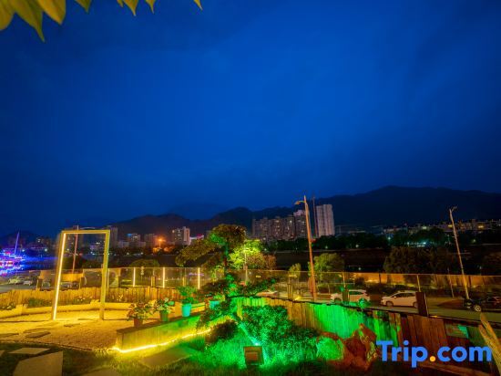 Чэньчжоу: Qingfeng Four Seasons Boutique B&B (Zixing Dongjiang Lake Scenic Area)