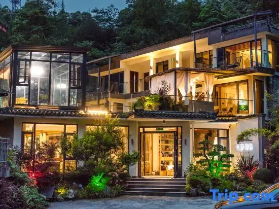 Чэнду: Shanye Shanye Hot Spring Hotel（Rear Mount Qingcheng