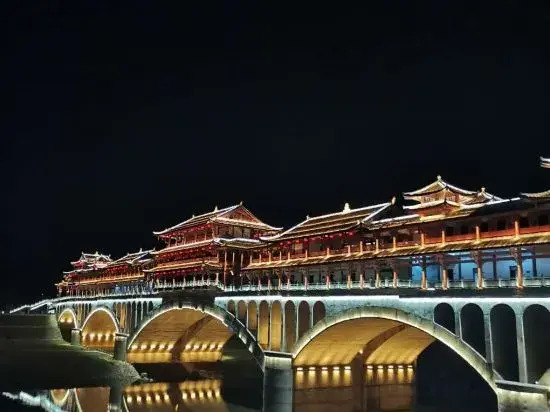 Мяньян: Santai Longtingyi Theme Hotel