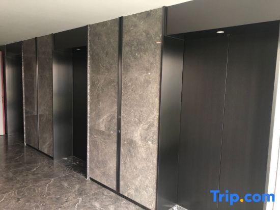 Шэньчжэнь: Shenzhen Shenfan Administrative Apartment