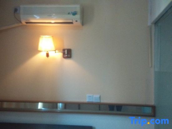 Шанхай: Shanghai  Anyi Hostel