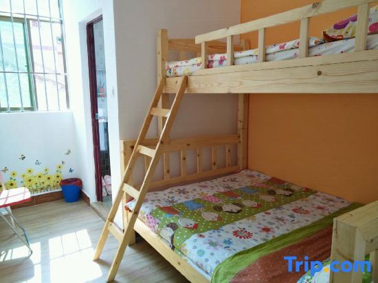 Шэньчжэнь: Left-hand hostel in Xichong,shenzhen
