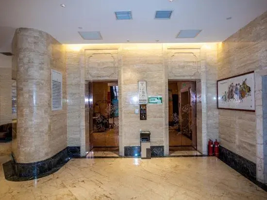 Наньян: Xixia Fangyuan International Tongfengxiang Hotel
