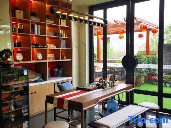 Мяньян: mian yang jian shan Hotel