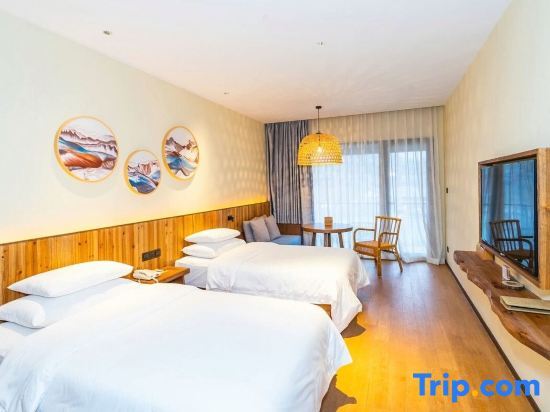 Шанхай: Xinju Garden Hotel (Shanghai International Tourism Resort)