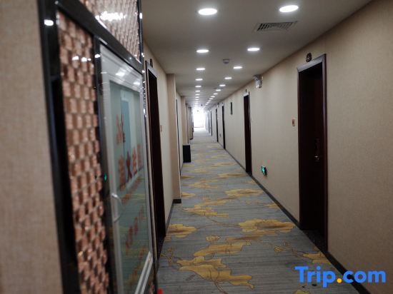 Куньмин: Jinxi Hotel