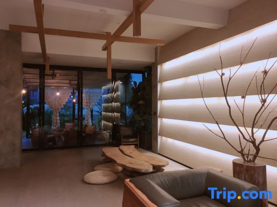 Яншо: Welove Homestay (Yangshuo West Street Shenshan Road)