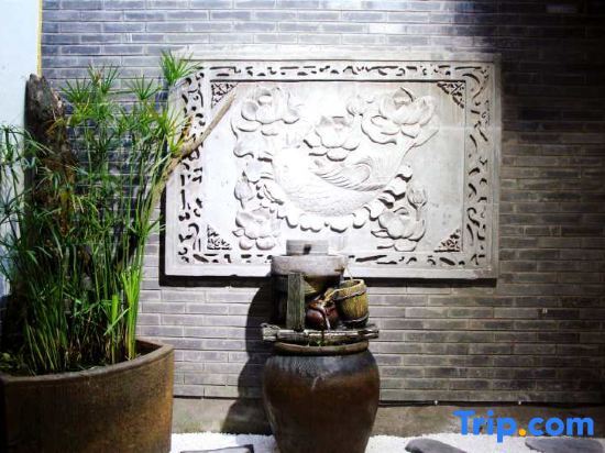 Чунцин: Rongmeng Xiaoju Inn